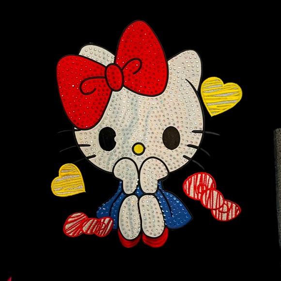 NWT JUNIORS LONG SLEEVE HELLO KITTY SWEATSHIRT : SIZE LARGE - Picture 5 of 6